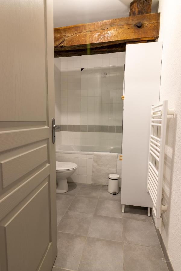 Magnifique Appartement Renove Dans Residence Saumur Exterior foto