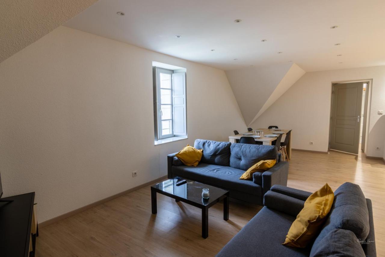Magnifique Appartement Renove Dans Residence Saumur Exterior foto